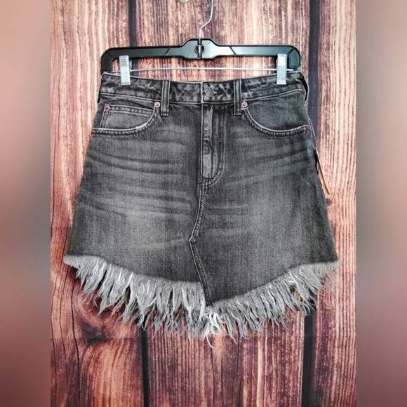 We The Free Frayed Hem Denim Skirt Size 25 NWT - Picture 1 of 7